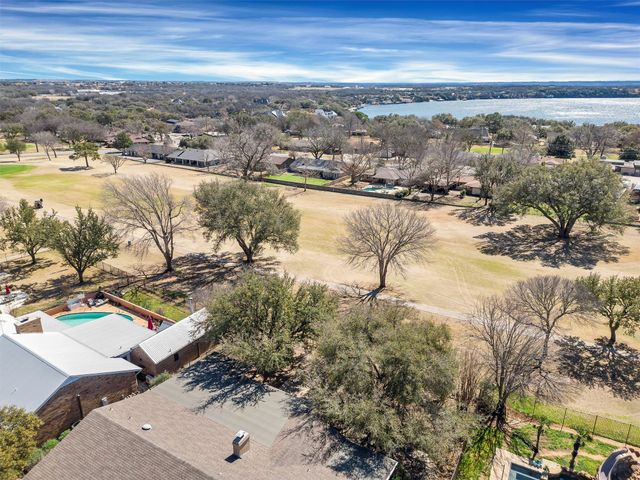 5703 Choctaw Drive, Granbury, TX 76049