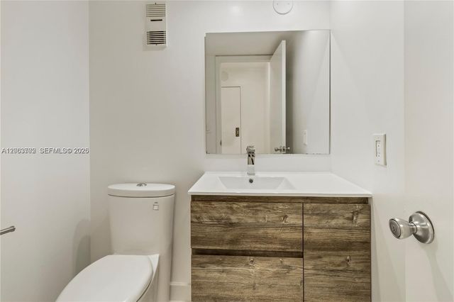 3215 S Ocean Boulevard 804, Highland Beach, FL 33487