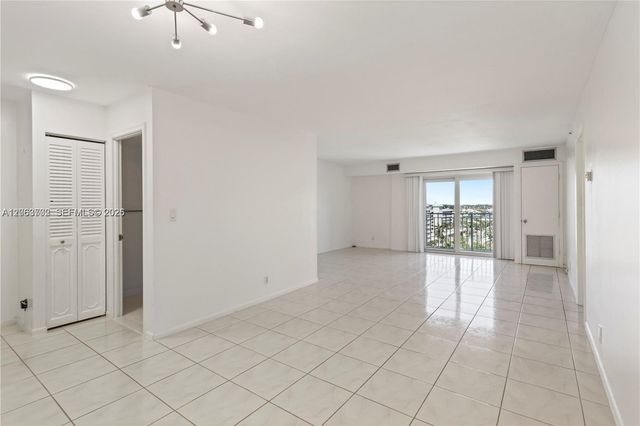 3215 S Ocean Boulevard 804, Highland Beach, FL 33487