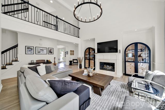 3401 Savannah Hills Drive, Matthews, NC 28105
