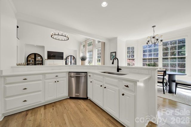 3401 Savannah Hills Drive, Matthews, NC 28105