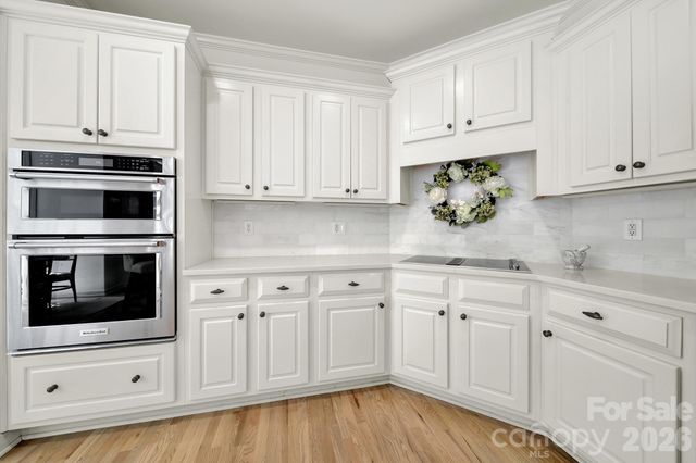 3401 Savannah Hills Drive, Matthews, NC 28105