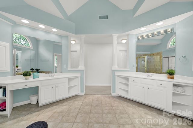 3401 Savannah Hills Drive, Matthews, NC 28105