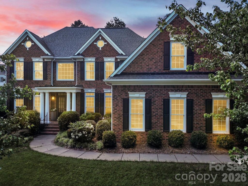 3401 Savannah Hills Drive, Matthews, NC 28105