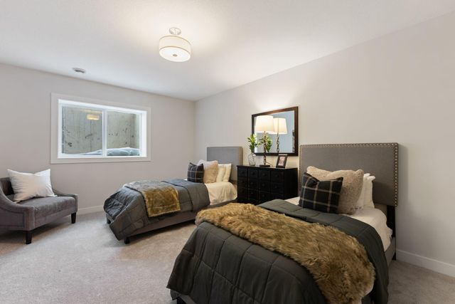 2160 Ridgepointe Drive, Hastings, MN 55033