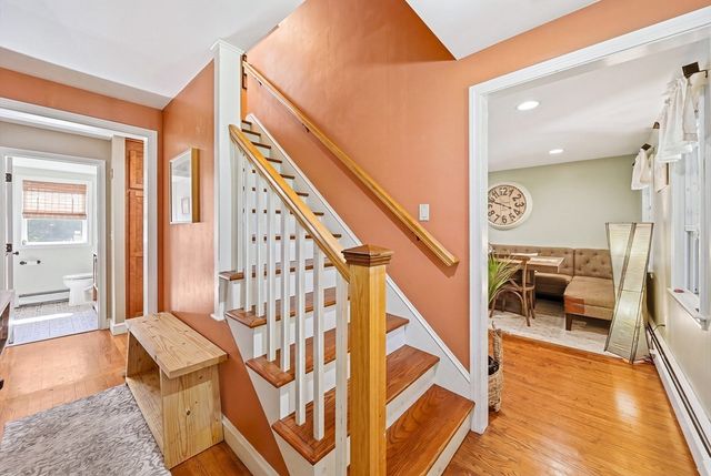 652 Old Post Rd, North Attleboro, MA 02760