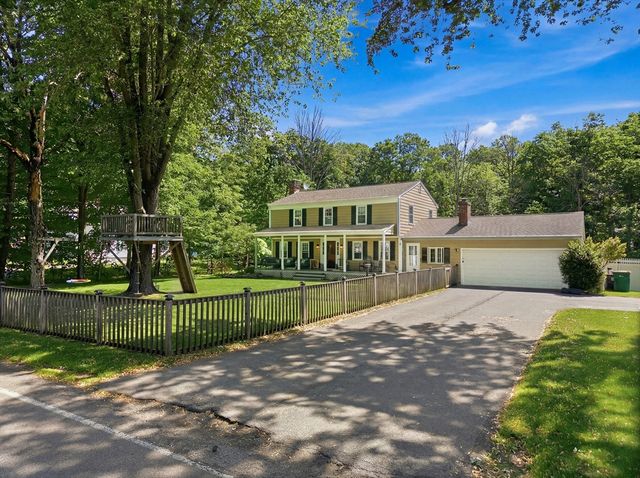 652 Old Post Rd, North Attleboro, MA 02760