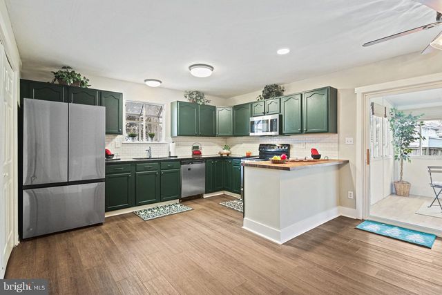 1617 MIDLAND RD, Edgewater, MD 21037