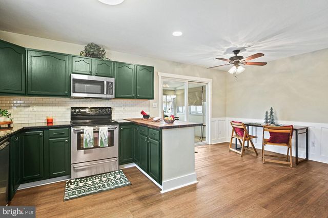 1617 MIDLAND RD, Edgewater, MD 21037