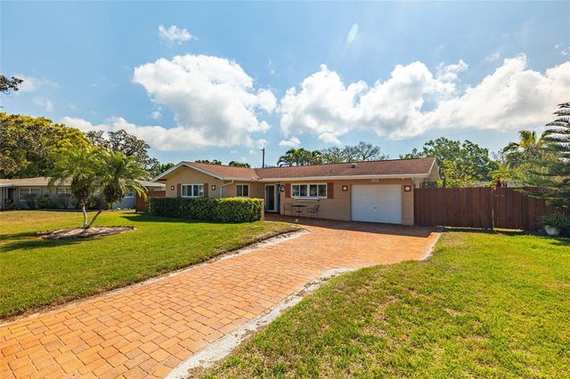 1365 WINDSOR DRIVE, Clearwater, FL 33756