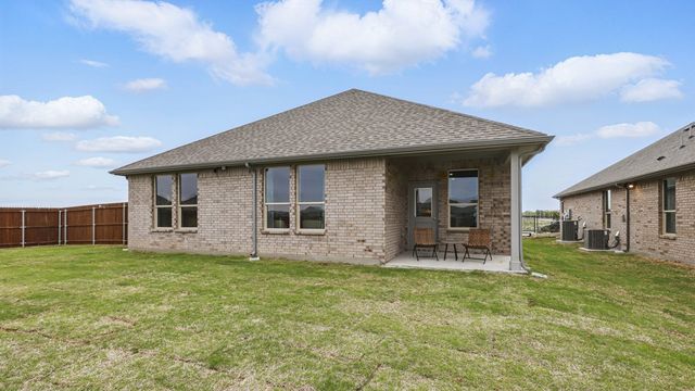 404 SUNDAY SLIENCE Way, Granbury, TX 76049