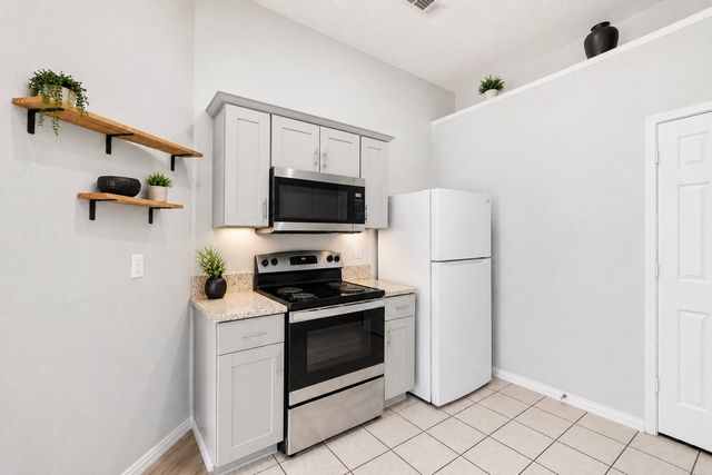 8005 Park Lane, Rowlett, TX 75089