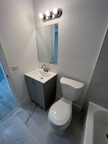 919 NW 102nd Street B, Miami, FL 33150