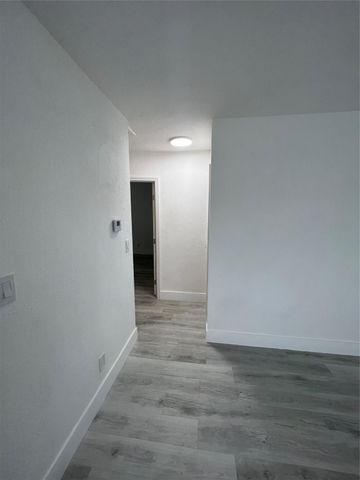 919 NW 102nd Street B, Miami, FL 33150