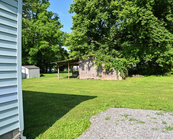 808 S Franklin St, Tullahoma, TN 37388