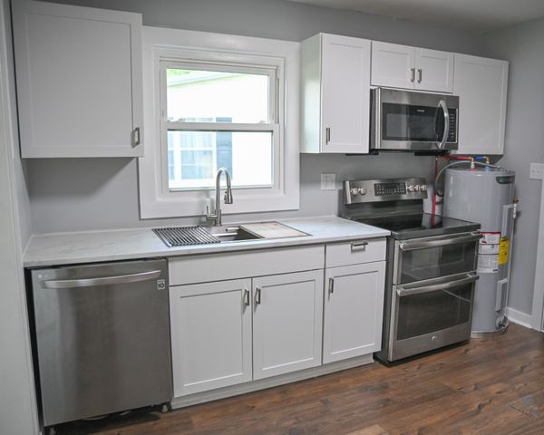 808 S Franklin St, Tullahoma, TN 37388