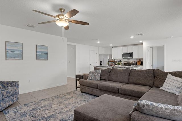 477 W FAIRWAYS VIEW DRIVE, Beverly Hills, FL 34465