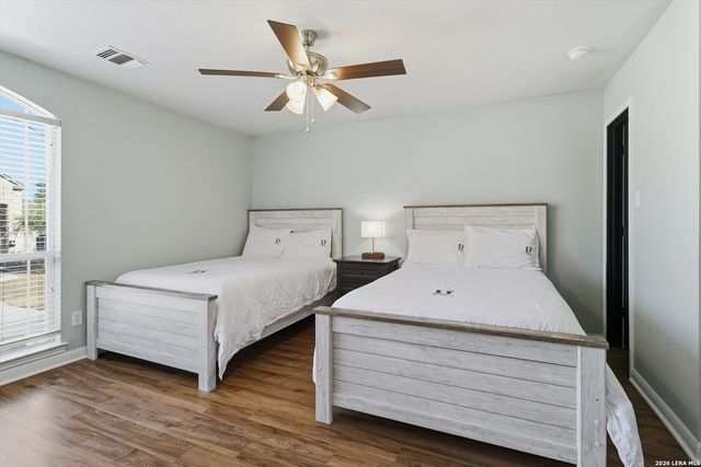 9218 Tay Dr, Helotes, TX 78023