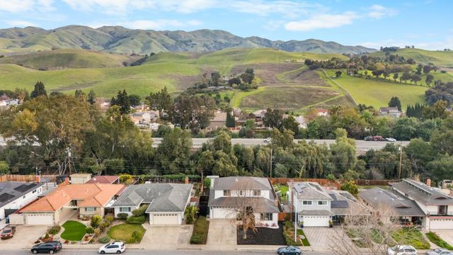 1308 N Hillview Dr, Milpitas, CA 95035