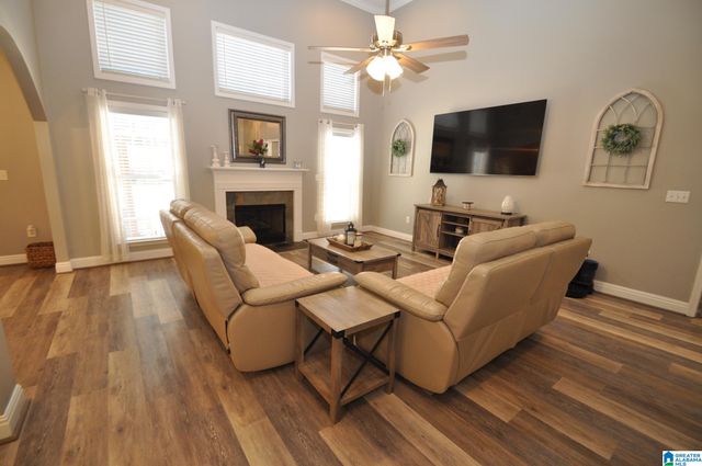 220 CAMDEN COVE PARKWAY, Calera, AL 35040