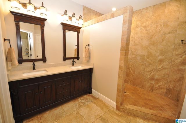 220 CAMDEN COVE PARKWAY, Calera, AL 35040