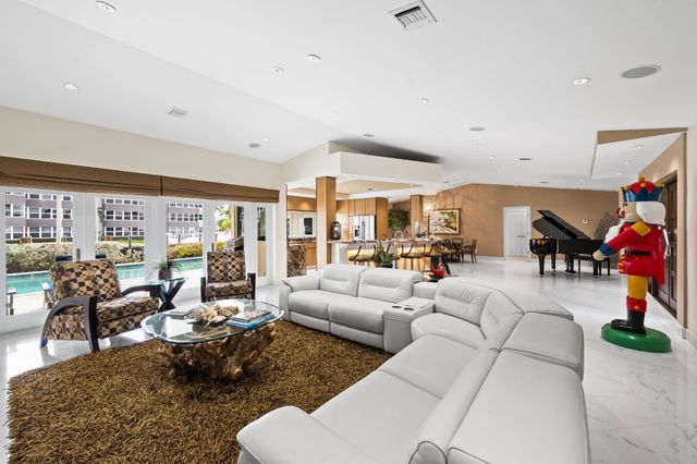 5201 NE 32 Avenue, Fort Lauderdale, FL 33308