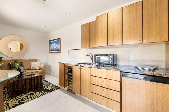 5201 NE 32 Avenue, Fort Lauderdale, FL 33308