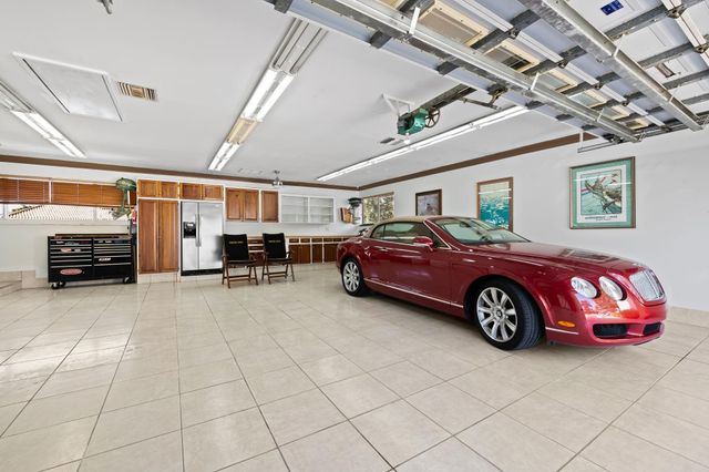 5201 NE 32 Avenue, Fort Lauderdale, FL 33308