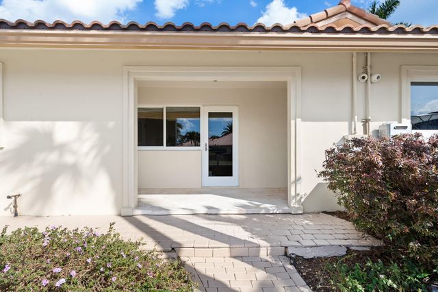 5201 NE 32 Avenue, Fort Lauderdale, FL 33308