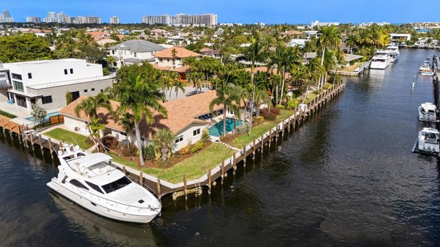 5201 NE 32 Avenue, Fort Lauderdale, FL 33308