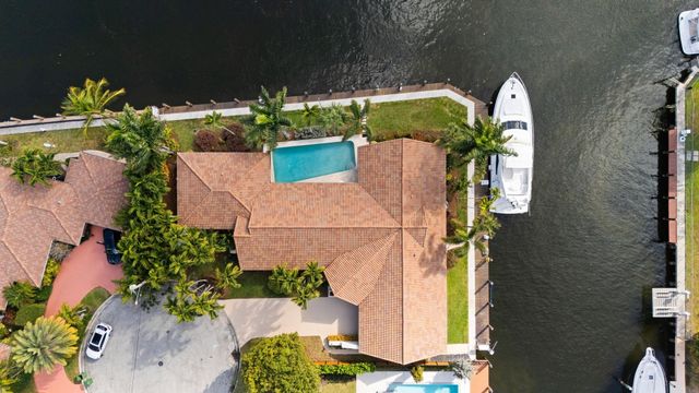 5201 NE 32 Avenue, Fort Lauderdale, FL 33308