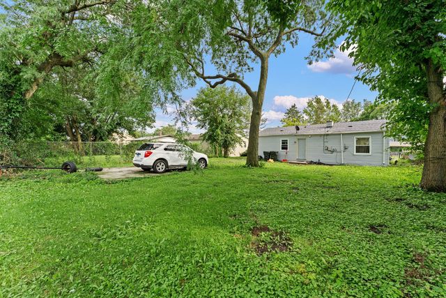 3360 Magnolia Drive, Markham, IL 60428