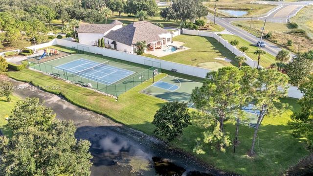 237 Mclean Point, Winter Haven, FL 33884