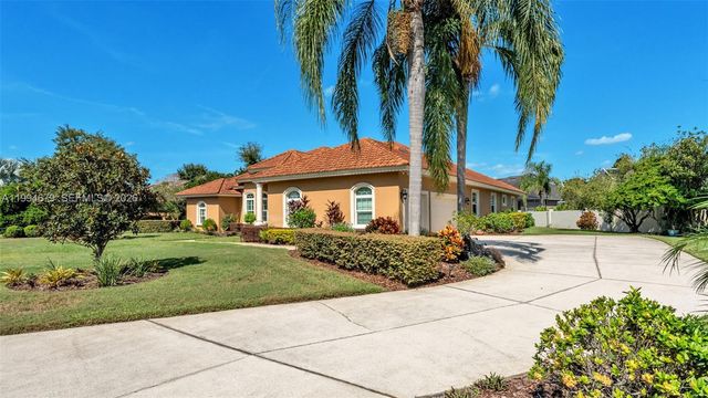 237 Mclean Point, Winter Haven, FL 33884