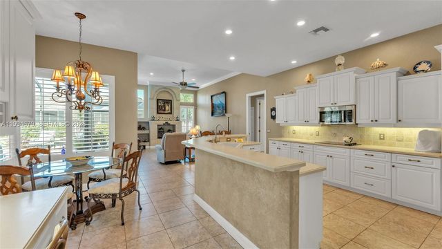 237 Mclean Point, Winter Haven, FL 33884