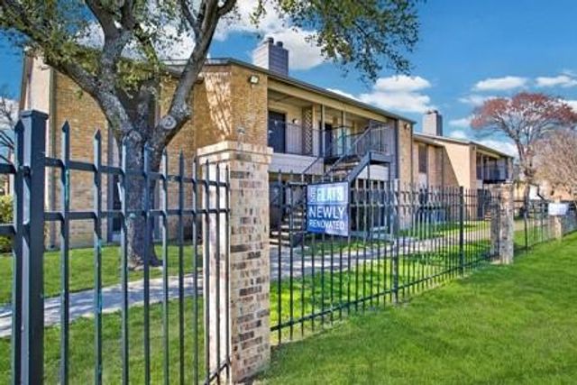 500 E Loop 820 606, Fort Worth, TX 76112