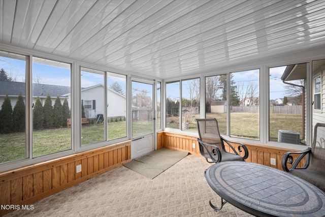 384 Southwood Drive, Perrysburg, OH 43551