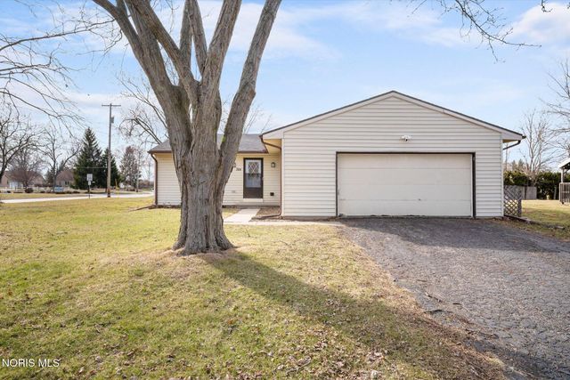 384 Southwood Drive, Perrysburg, OH 43551