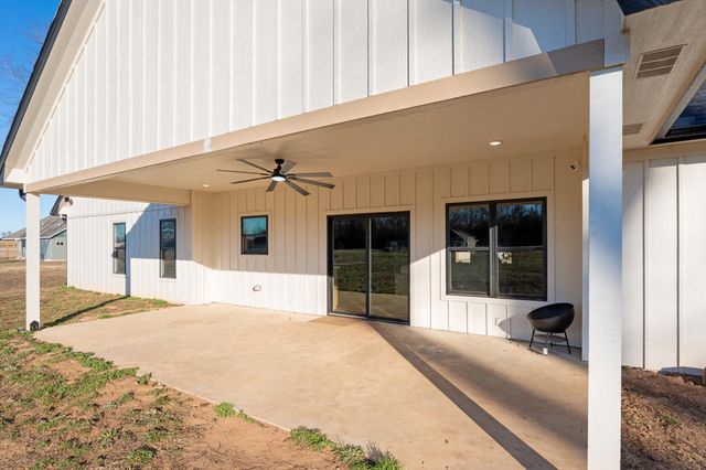 61500 Tarhe Trail, Fairland, OK 74343