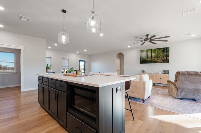 61500 Tarhe Trail, Fairland, OK 74343