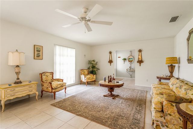 618 Conn Way, Vero Beach, FL 32963