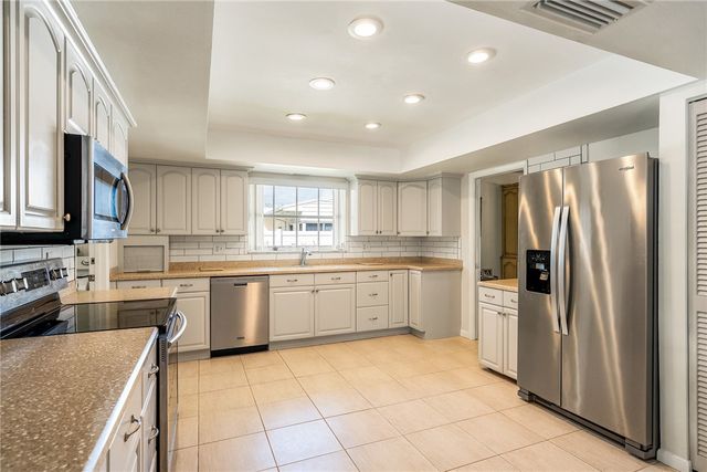 618 Conn Way, Vero Beach, FL 32963