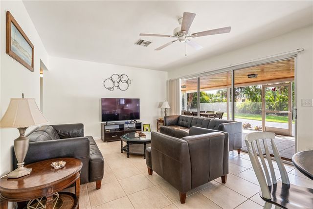 618 Conn Way, Vero Beach, FL 32963