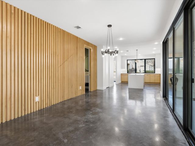 5141 Byers Avenue, Fort Worth, TX 76107