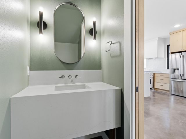 5141 Byers Avenue, Fort Worth, TX 76107