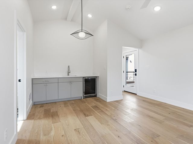 5141 Byers Avenue, Fort Worth, TX 76107