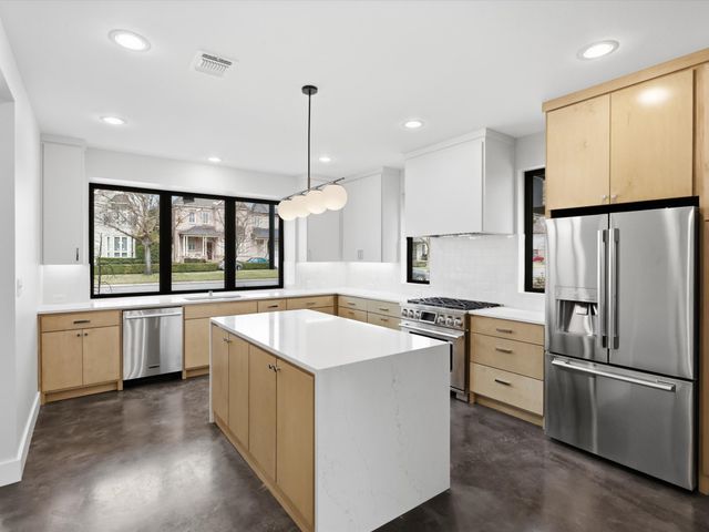 5141 Byers Avenue, Fort Worth, TX 76107