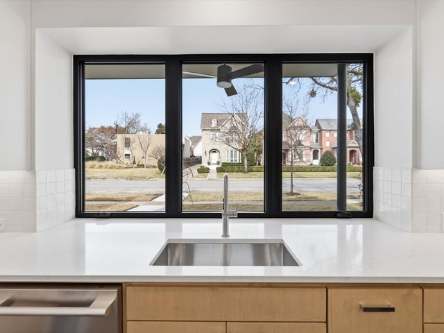 5141 Byers Avenue, Fort Worth, TX 76107