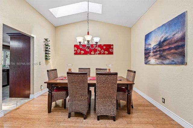483 NW 107th Ave, Coral Springs, FL 33071