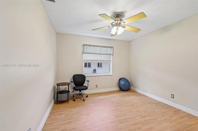 483 NW 107th Ave, Coral Springs, FL 33071